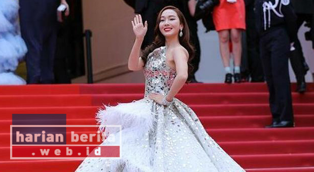 Penampilan Jesica Seperti Puteri Negeri Dongeng