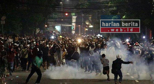 Kericuhan Terjadi Setelah Demo Didepan Bawaslu